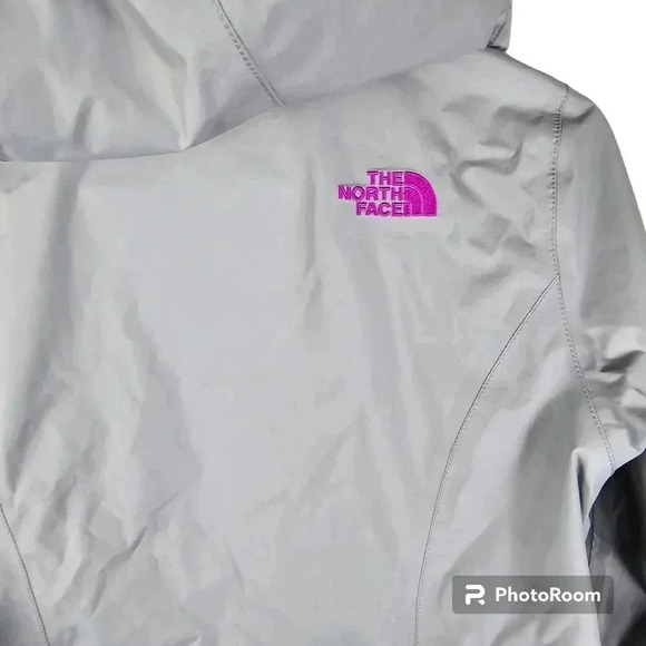 The North Face Women's Resolve 2.0 jacket pink and grey size XS. Like new. - Picture 7 of 13